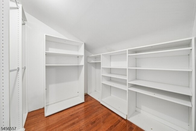 Building Photo - 22 Northbridge Pl