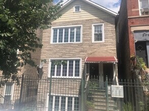 Building Photo - 2016 W 21st St