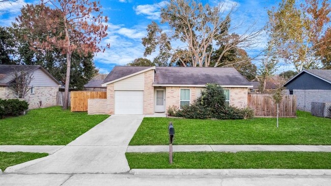 Building Photo - 17107 Amber Ridge Dr