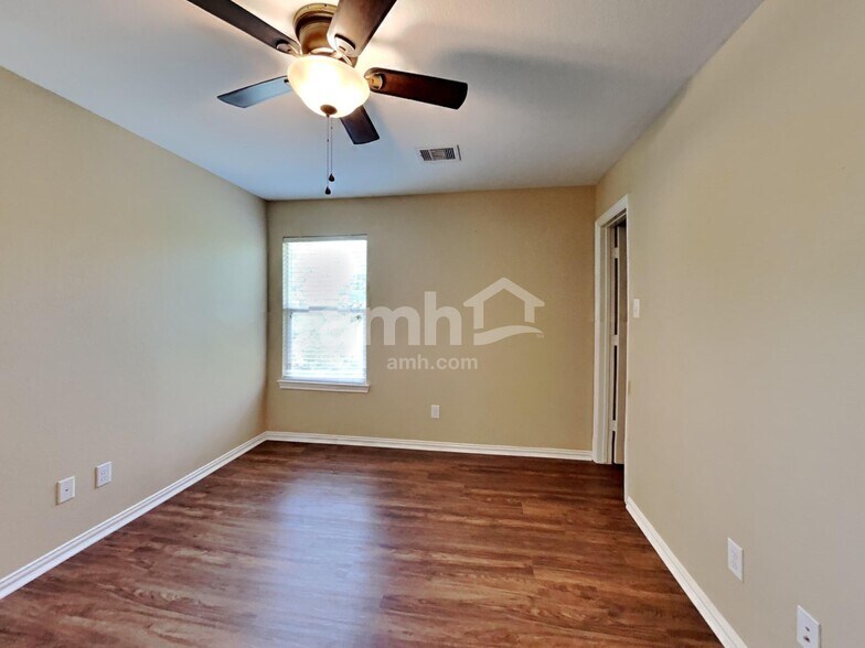 Building Photo - 13826 McKinney Creek Ln