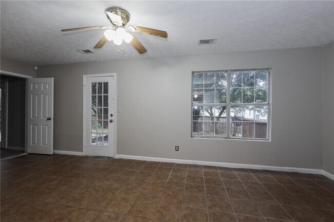 Building Photo - 742 Bridgewood Ct