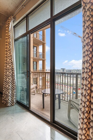 Building Photo - 1510 Demonbreun St