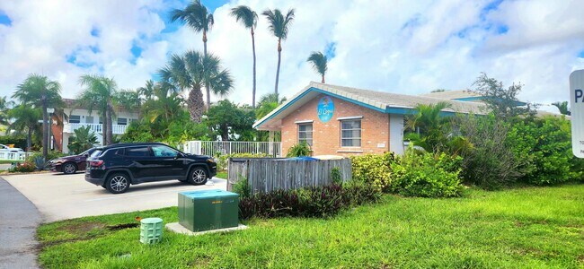 Building Photo - 143 Inlet Way