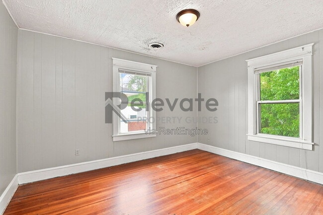 Building Photo - 218 Hamilton Ave