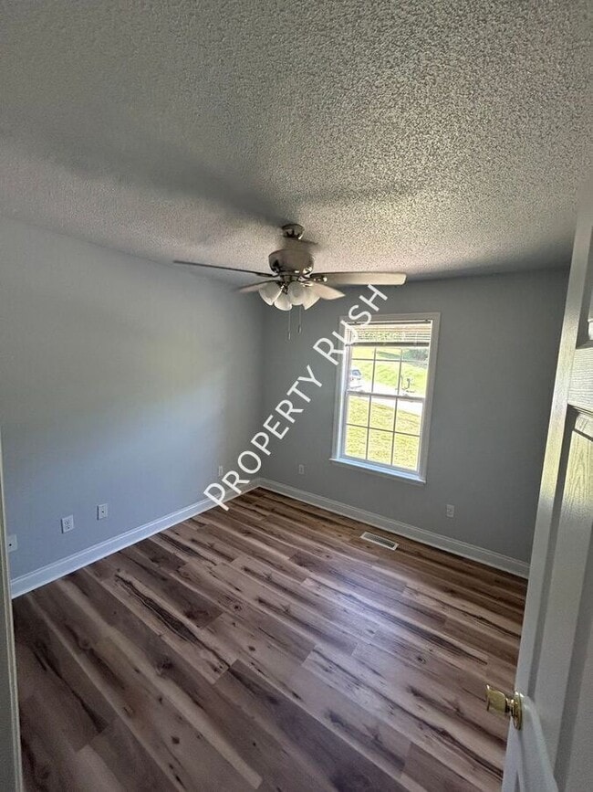 Building Photo - 9119 Westminister Cir Dr