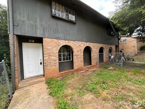 Building Photo - 1071-1073 Laurel Ln NW