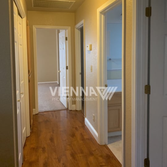 Building Photo - Cute Home in Antelope for Rent!