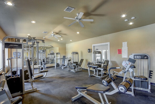 Building Photo - 5240 Indian River Dr