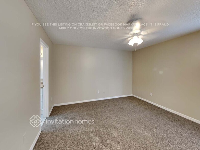 Building Photo - 820 Little Town Rd