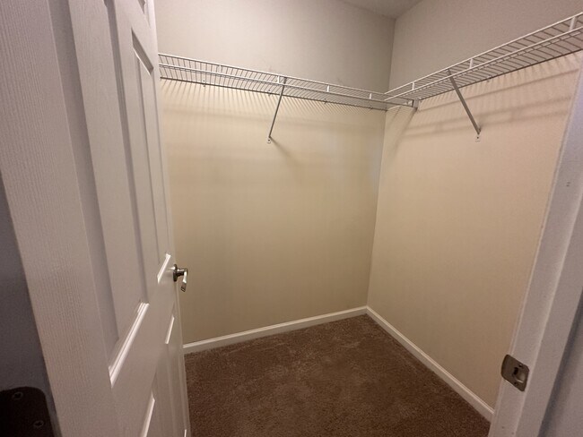 Building Photo - 688 Ruddy Creek Cir