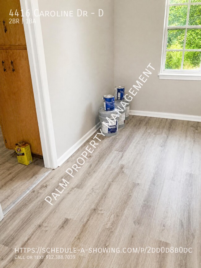 Building Photo - 4416 Caroline Dr