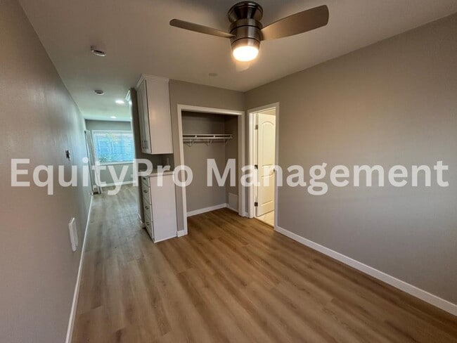 Building Photo - 7041 Pickering Ave