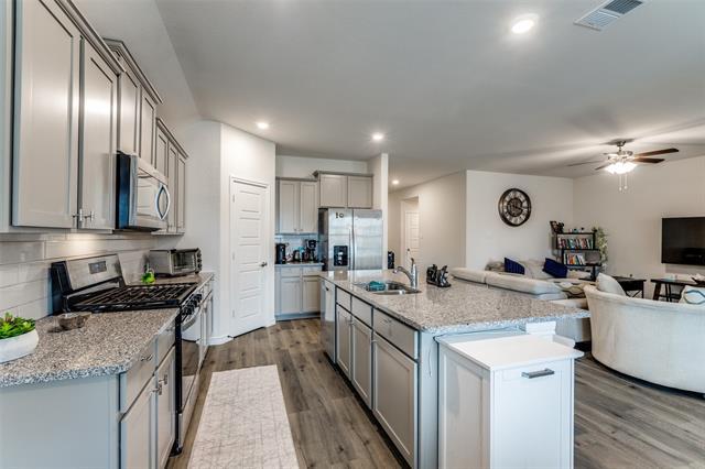 Building Photo - 9809 Gooseneck Dr