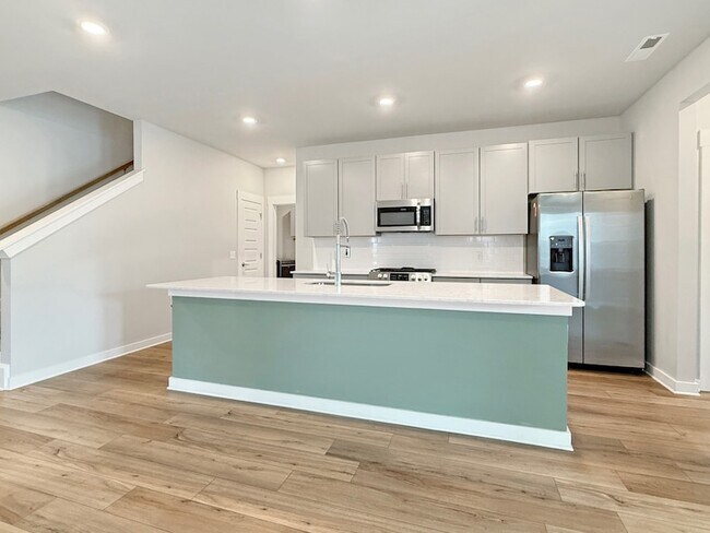 Building Photo - 416 Golden Mdw Ln