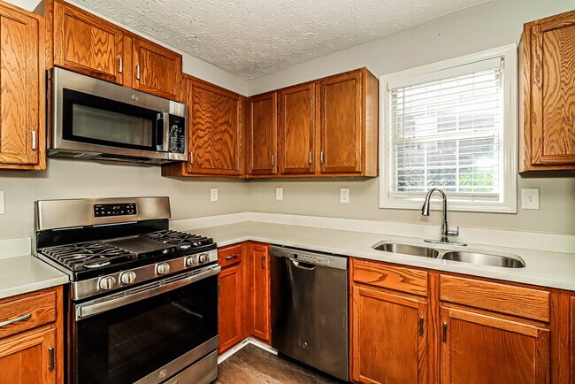 Building Photo - 1023 Taso Trail