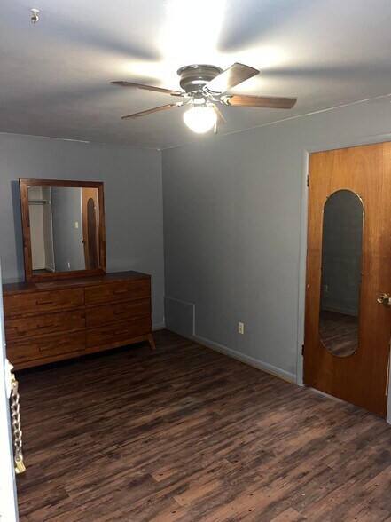 Building Photo - 1507 Willamet Rd