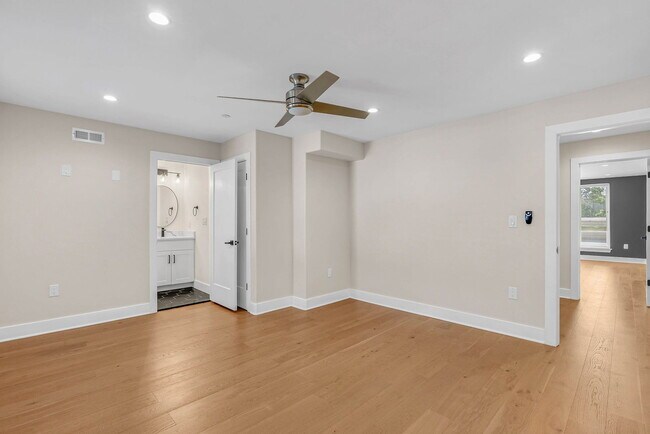 Building Photo - 1224 N 26th St