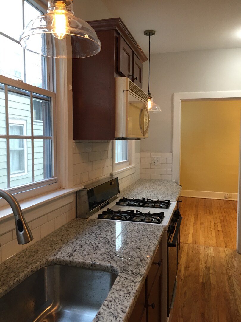 Building Photo - 940 Westcott St