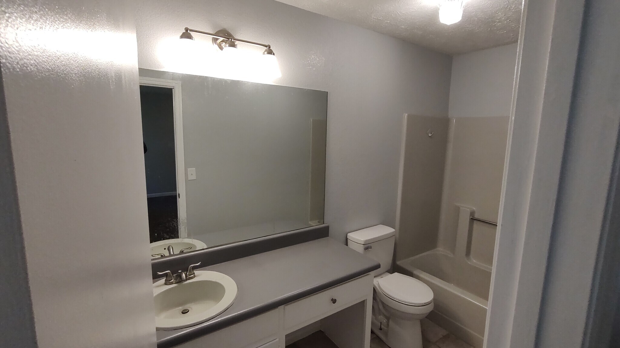 Building Photo - 3084 Parkside Ct