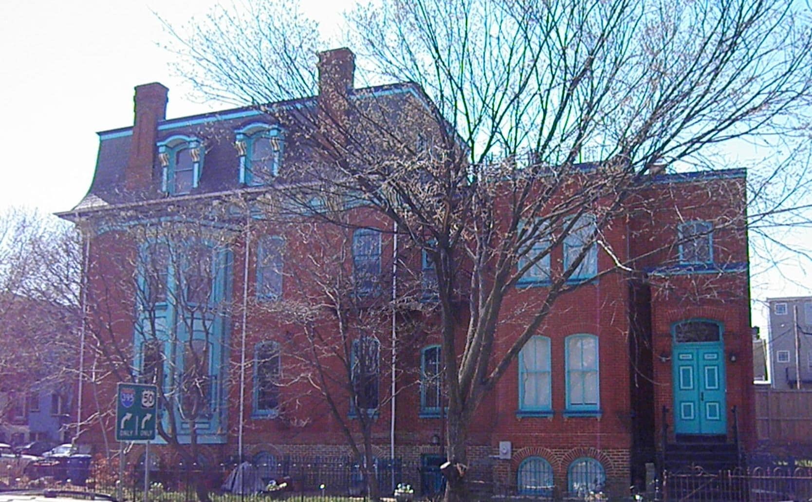 Elevation, side view - 301 M St NW
