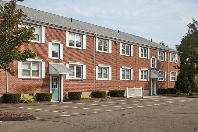 Building Photo - 267-267 Ellsworth St