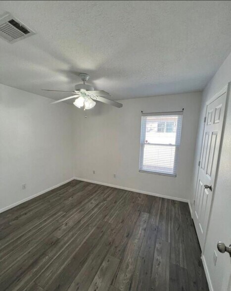 Building Photo - 10219 Andalusian Ave SW