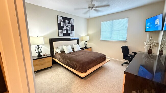 Building Photo - 2014 Alta Meadows Ln