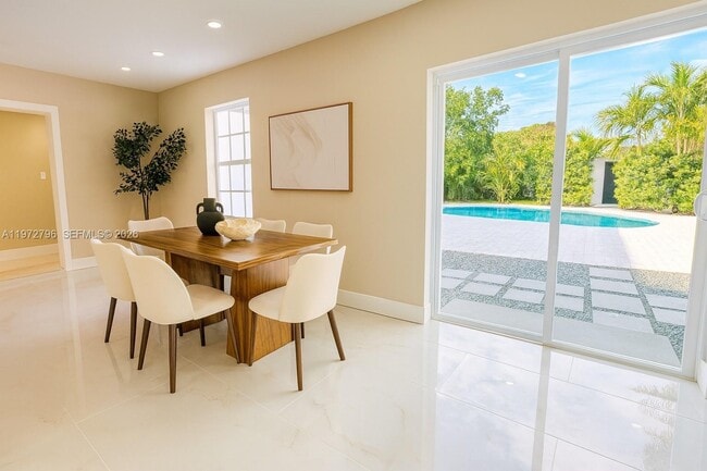 Building Photo - 1399 NE 38th St