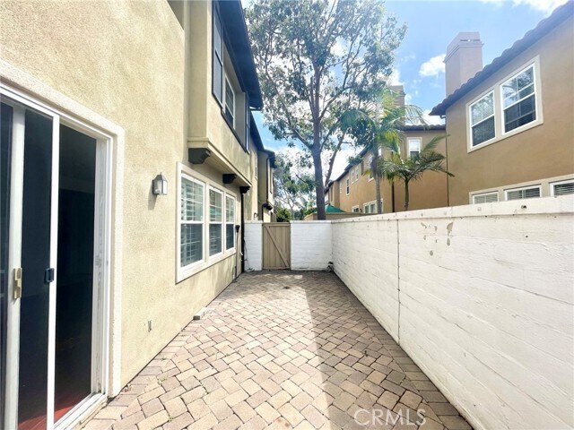 Building Photo - 140 Paseo Vista