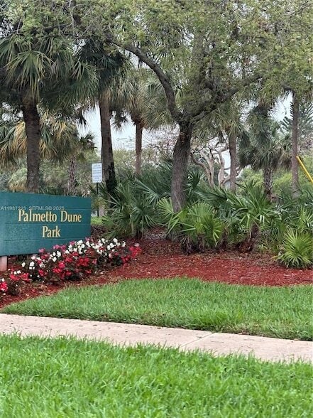 Building Photo - 550 SW 2nd Ave