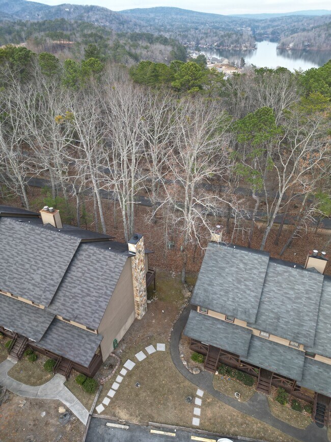 Building Photo - 28 Mountain View Ct