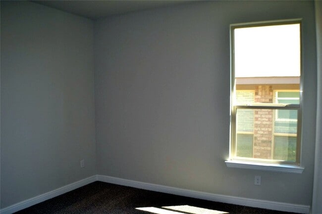 Building Photo - 270 Irish Moss Dr