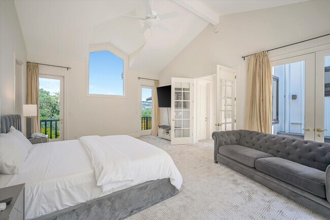 Building Photo - Welcome to Your Luxurious Napa Valley Retr...