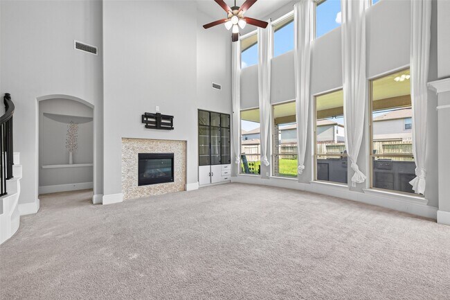 Building Photo - 32931 Franklin Brooks Dr