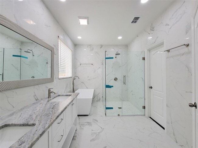 Building Photo - 21422 Beverly Chase Dr