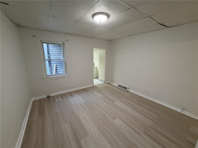 Building Photo - 235 38th St