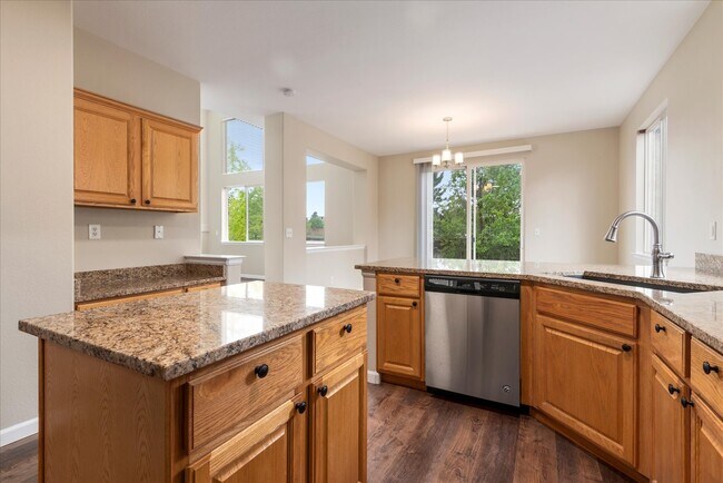 Building Photo - 10147 S Cherryhurst Ln