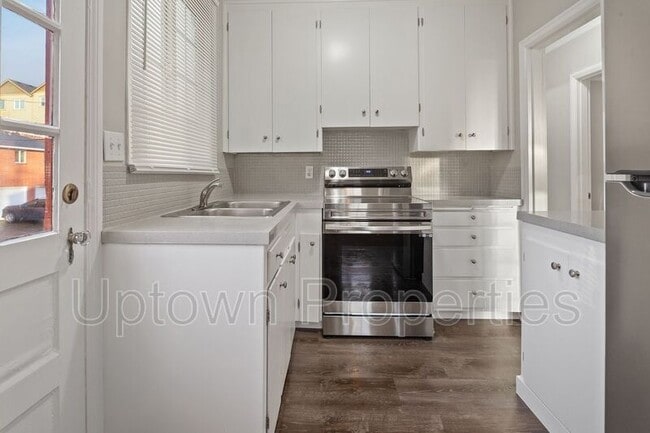 Building Photo - 1344 NE 68th Ave