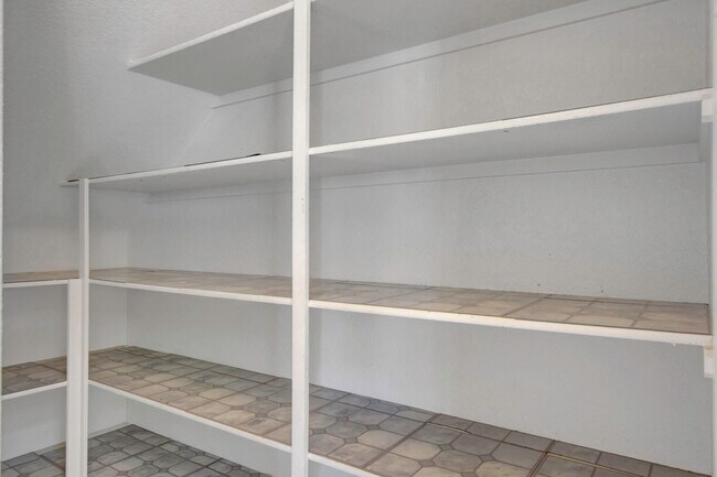 Building Photo - 2576 Velez Valley Way