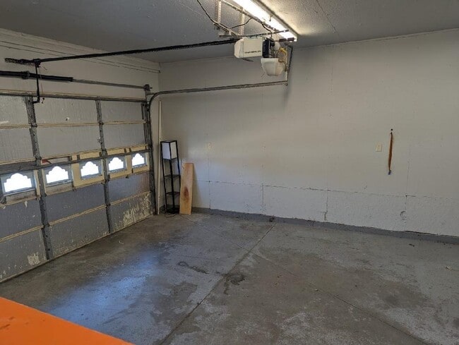 Building Photo - 22659 Old Hwy 169