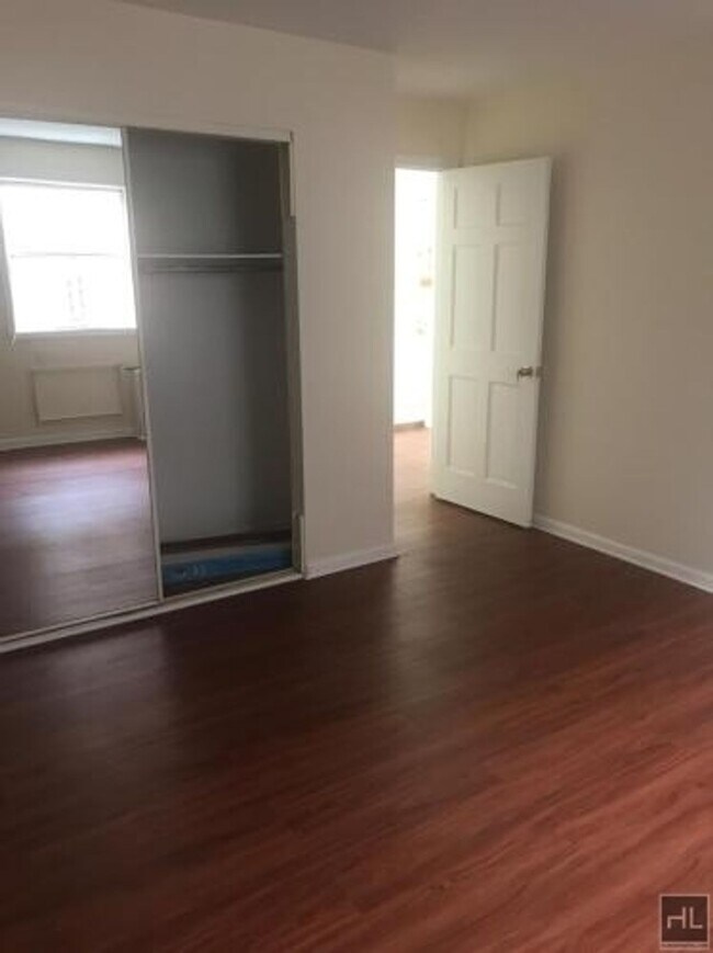 Building Photo - 164 STREET