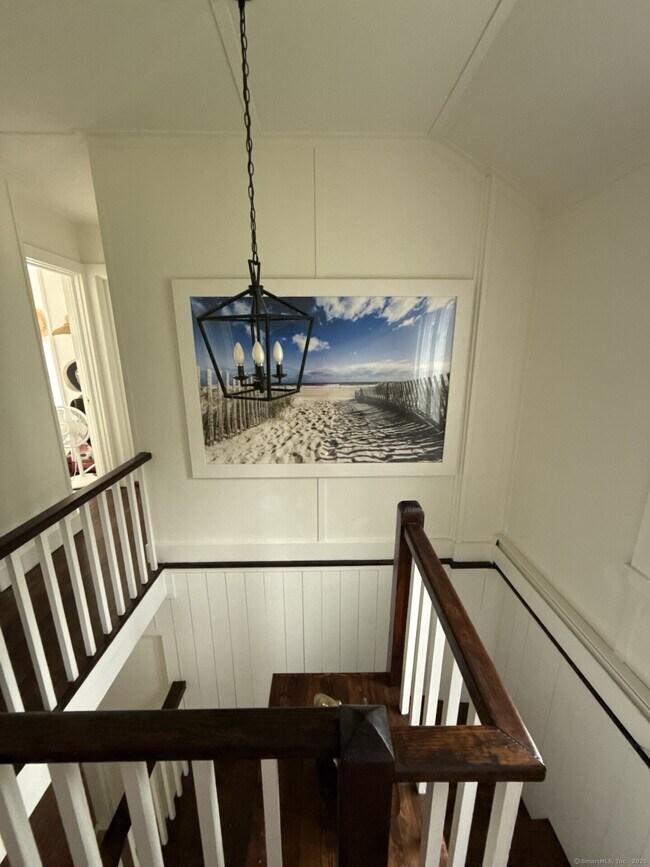 Building Photo - 55 Vineyard Pl