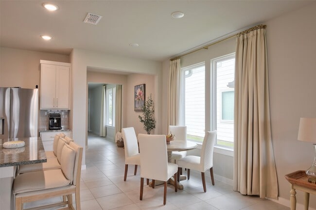 Building Photo - 7215 Clearwater Cv Dr