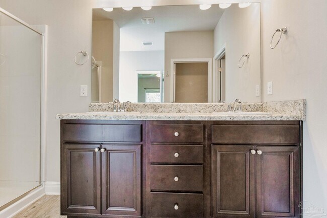 Building Photo - 8605 Bucklebury Dr