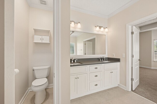 Building Photo - 2741 Rosedale Pl