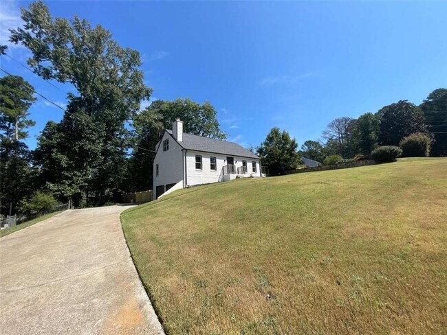 Building Photo - 759 Brownlee Ln