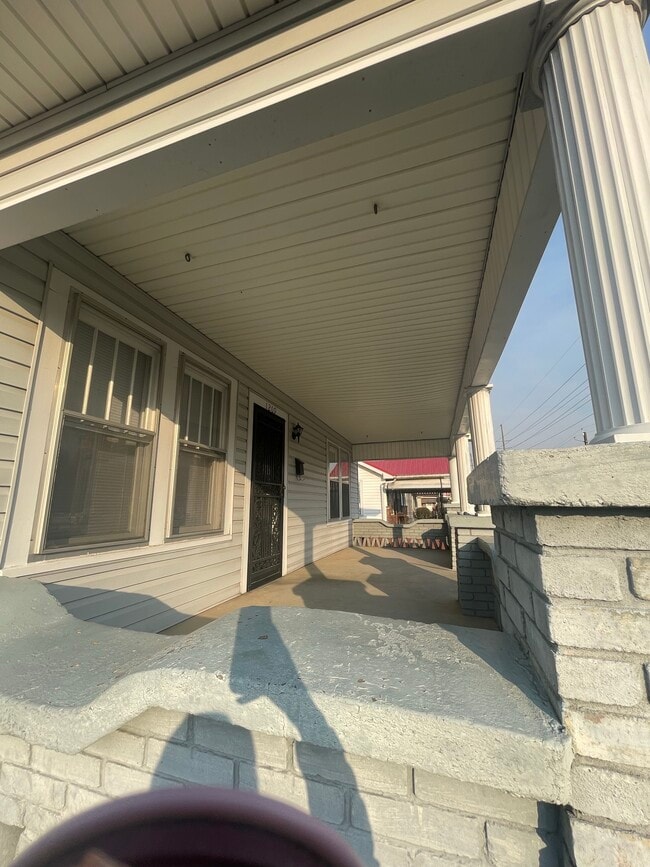 Building Photo - Gadsden Home PLUS 12 x 20 Storage Unit - Alabama