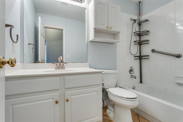 Building Photo - 4316 Sahara Ln