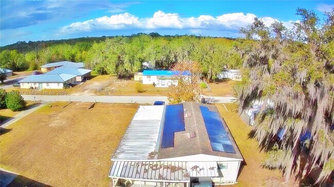 Building Photo - 3930 Country Pl