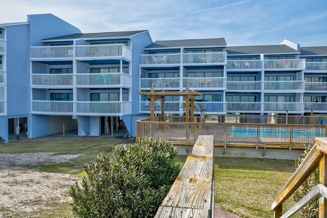 Building Photo - 1311 Lake Park Blvd S